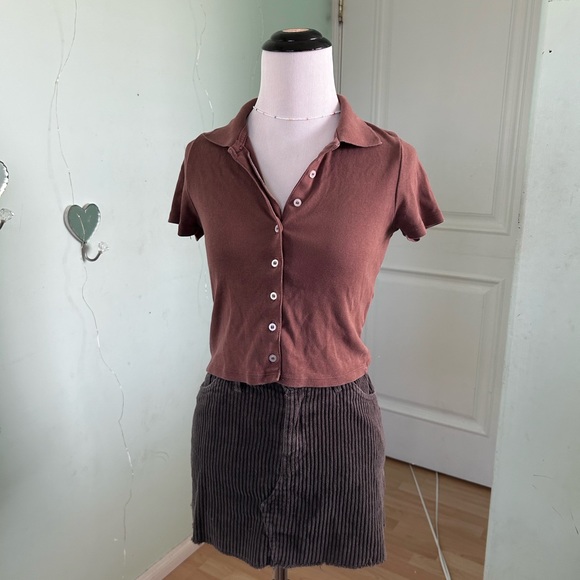 Brandy Melville Brown Button-Up Polo - Picture 3 of 8